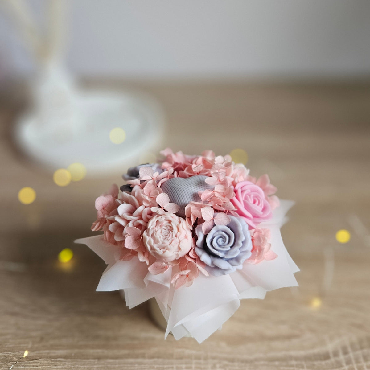 Herzförmige Flower Box S – Duftwachs Himbeere & Rose | Sojawachs