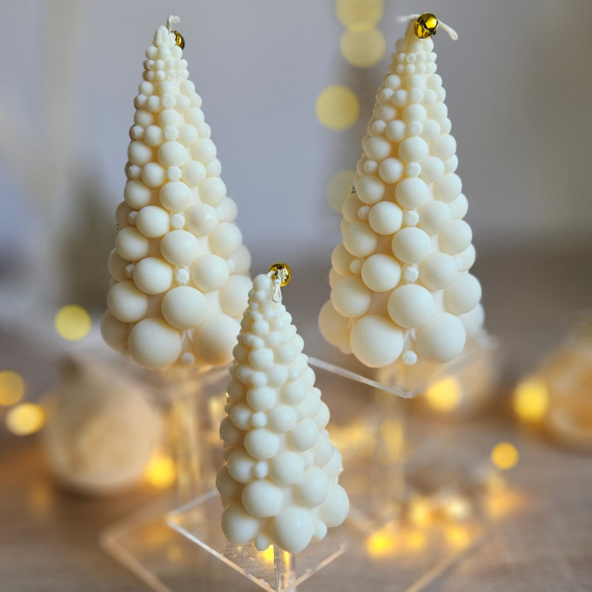Weihnachtskerze Tannenbaum aus Sojakerzenwachs – Bubble & Spirale