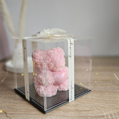 Rosenbär aus Sojawachs – Geschenk in Acrylbox
