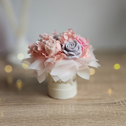 Herzförmige Flower Box S – Duftwachs Himbeere & Rose | Sojawachs